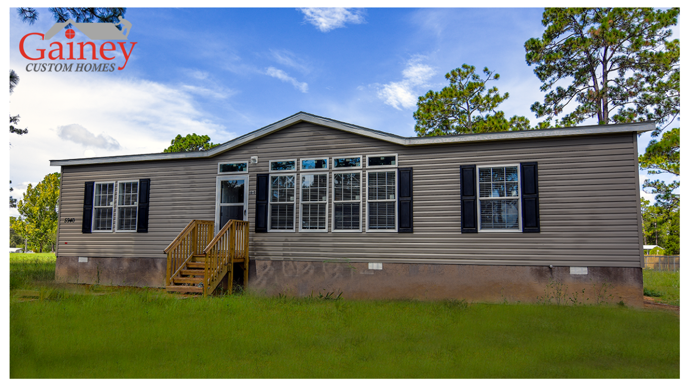 Home & Land 5940 S BENNETT PT